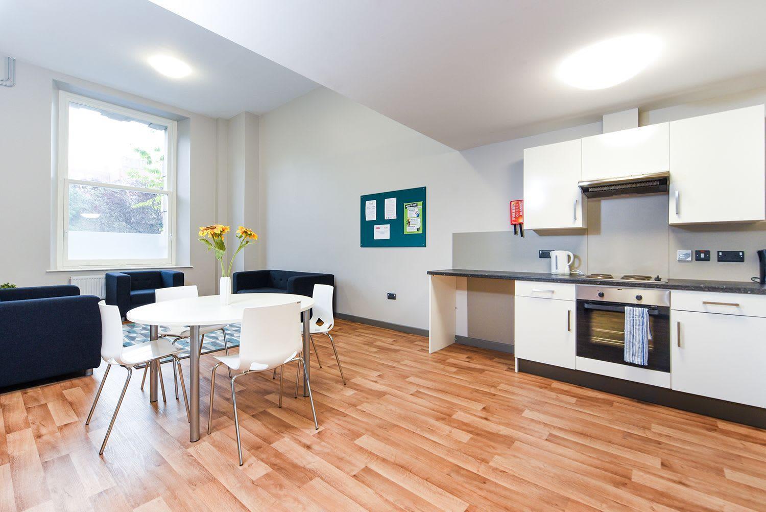 For Students Only Student Roost John Bell House Belfast 아파트 외부 사진